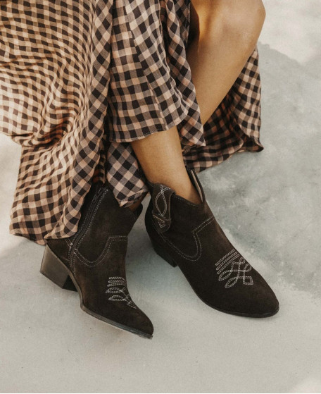 LADY - Bottine femme style western en cuir velours | Les Tropeziennes par M.Belarbi